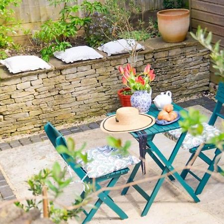 Bright & Beautiful Open Plan Coach House Painswick Villa Exterior photo